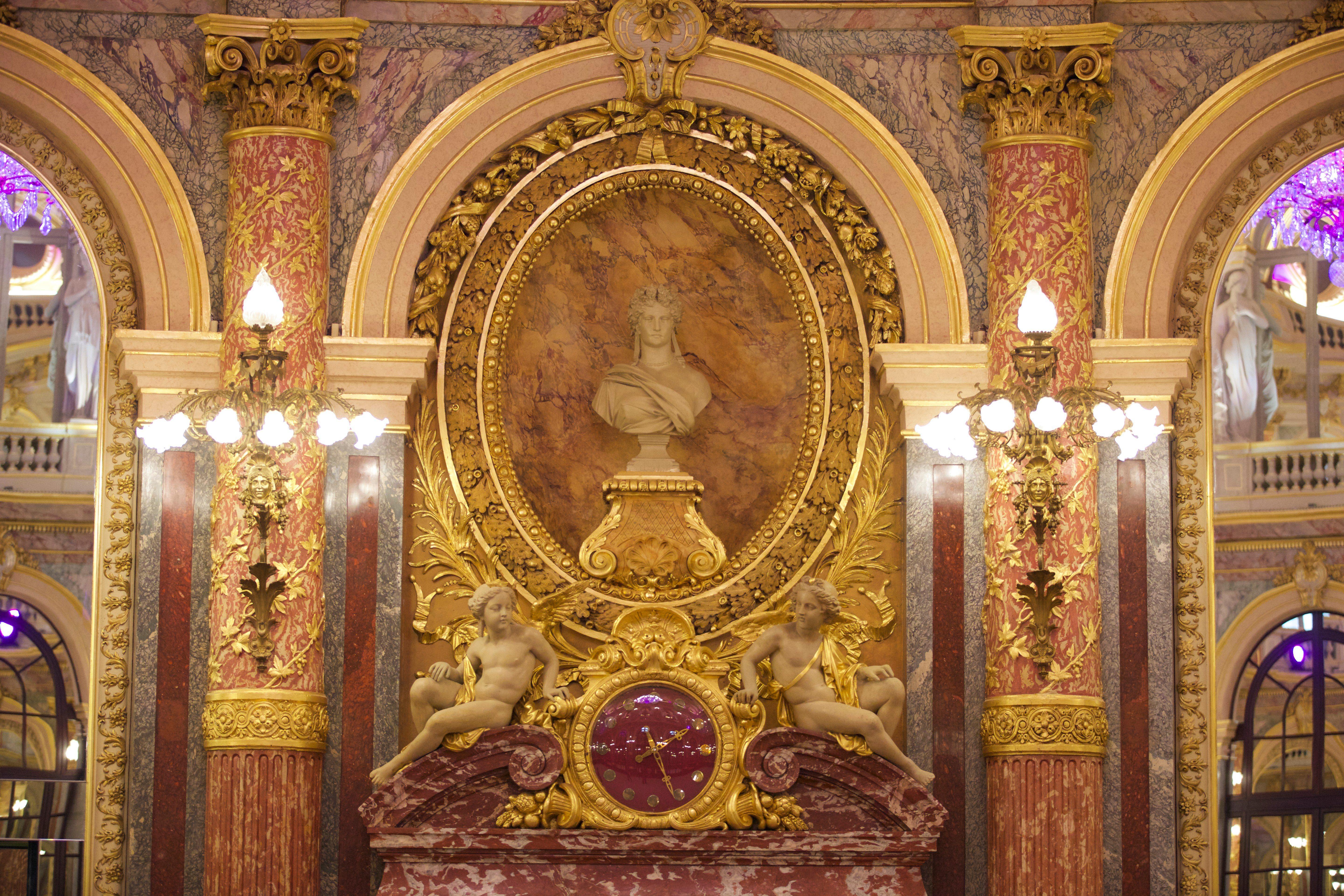 Hotel Intercontinental Paris Le Grand By Ihg Esterno foto The tomb of Queen Marie-Antoinette